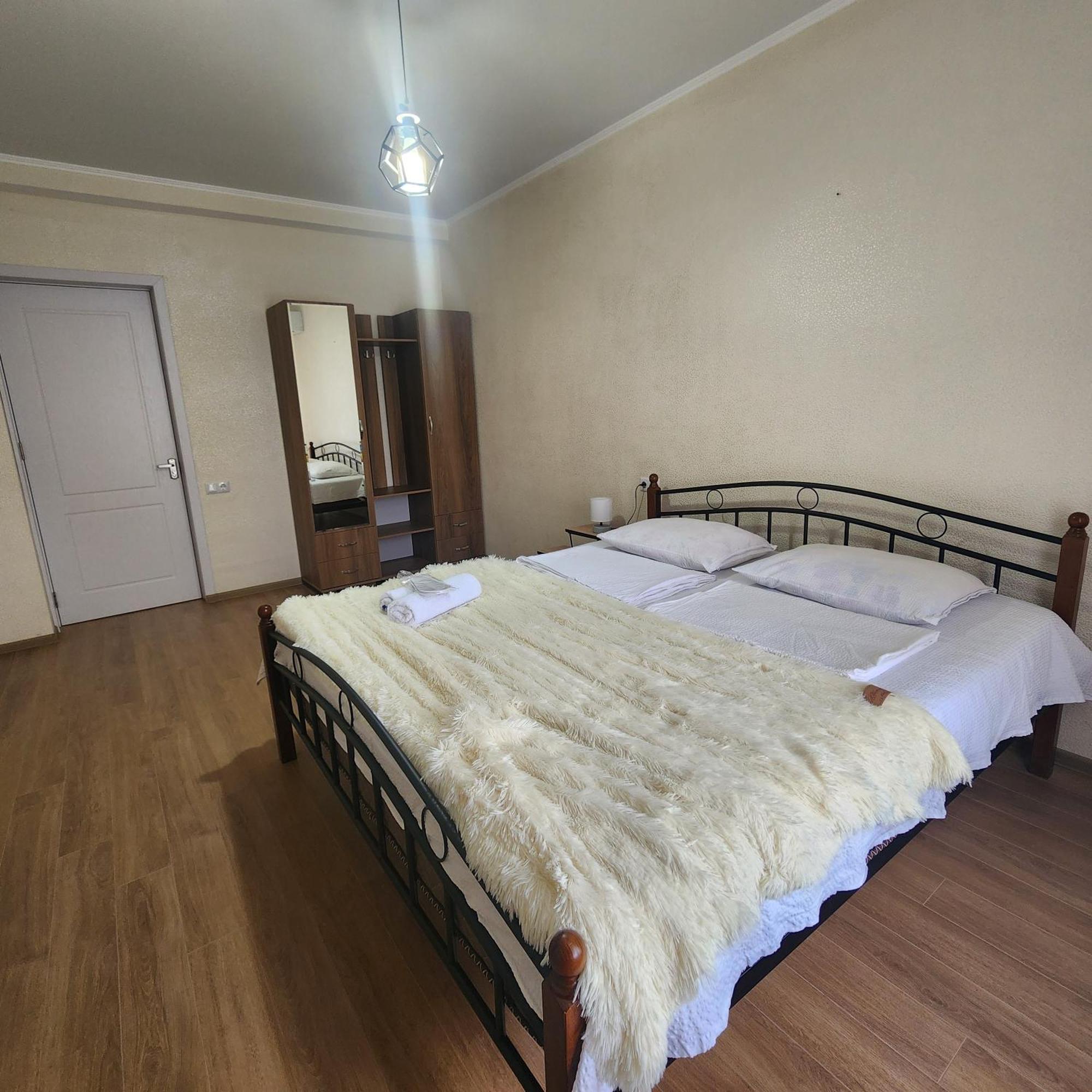 Panorama Family Hotel Telavi Esterno foto