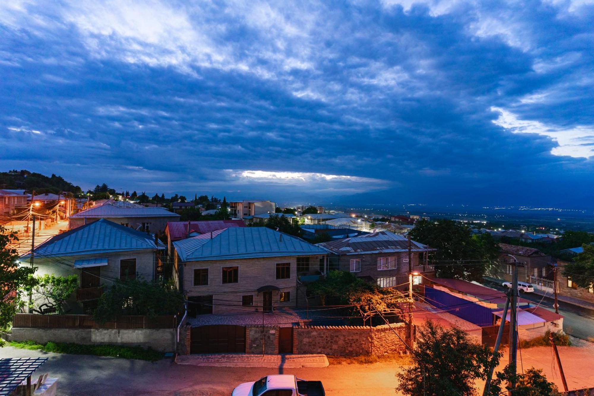 Panorama Family Hotel Telavi Esterno foto
